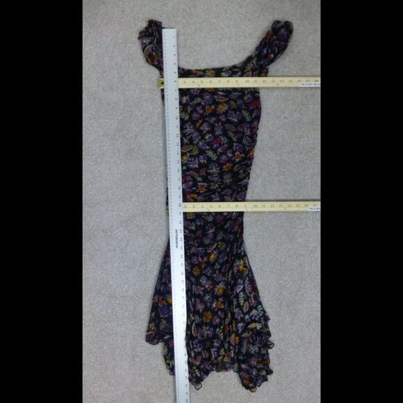 Diane Von Furstenberg Silk Floral Dress (Has a hole on the shoulder) - Picture 11 of 15